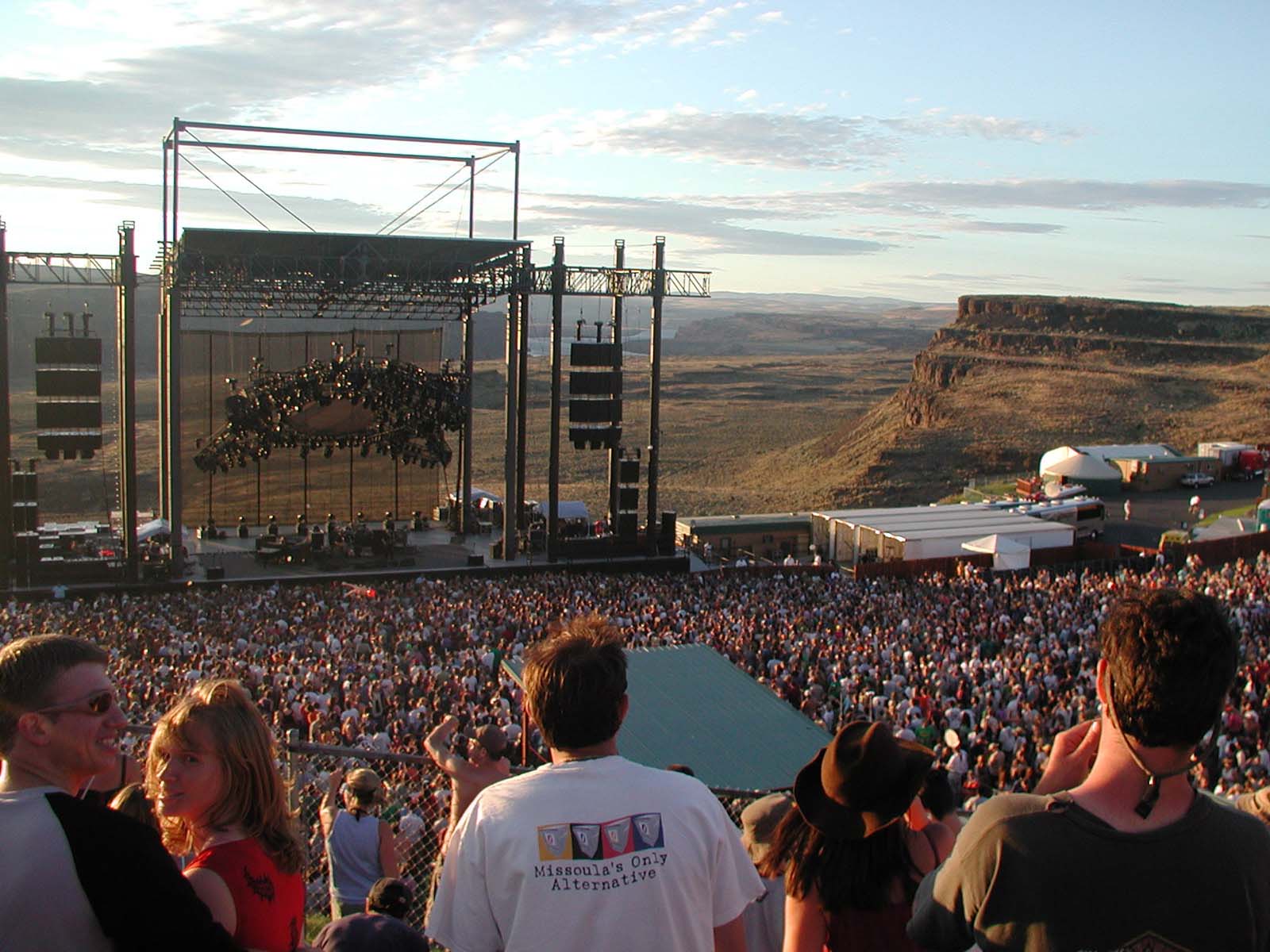 phish-gorge-light-out-1600
